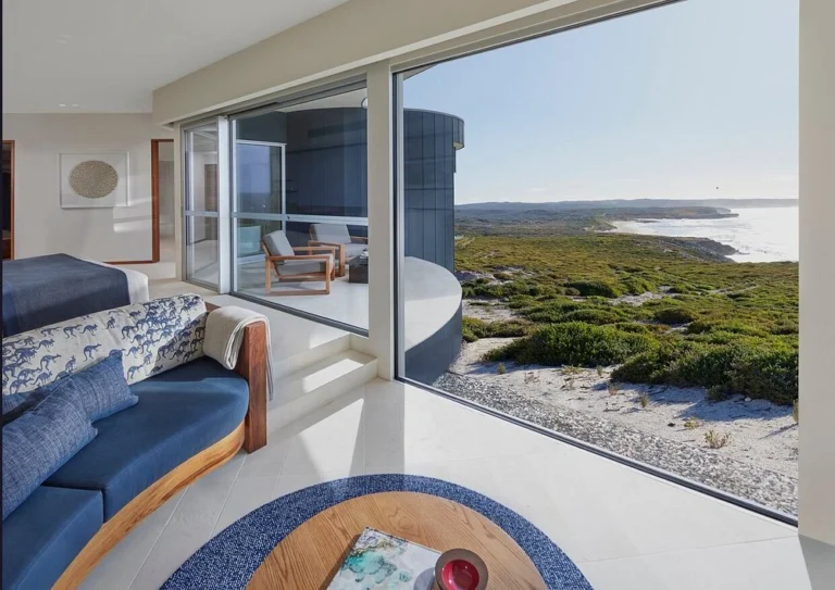 Flinders Suite Lounge